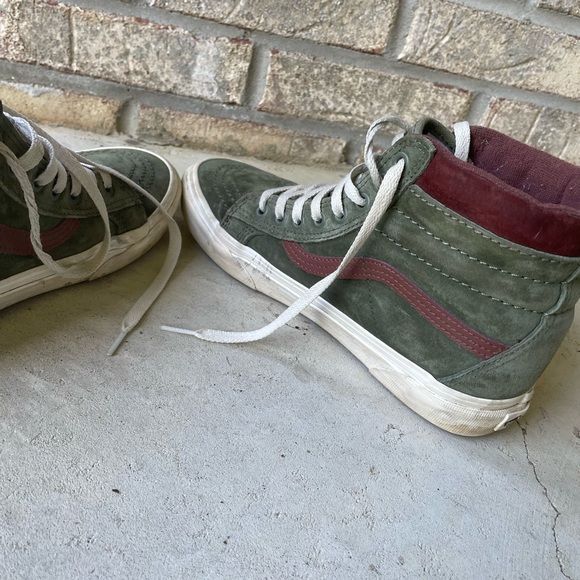 VANS Sk8 Hi MTE Deep Lichen Green Root Beer
Brown White - Picture 4 of 6